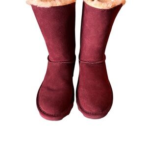 NWOT BearPaw Maroon Suede Boots with Plush Lining
